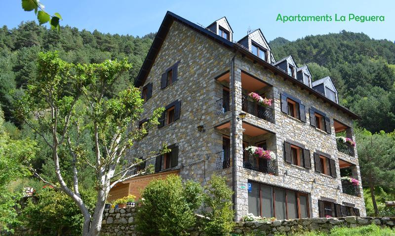 Apartaments La Peguera Bohí Exteriör bild